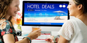 mendapatkan travel diskon hotel