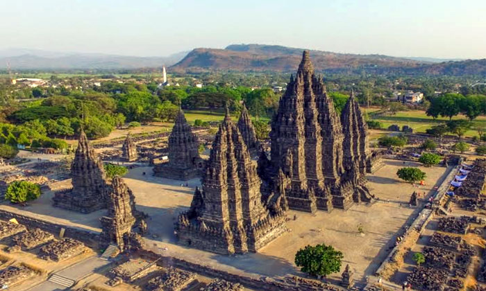 prambanan pesona candi hindu megah